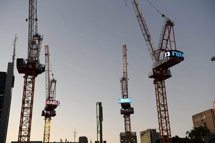 Sky Sign - Safe digital signage for tower cranes - skyline