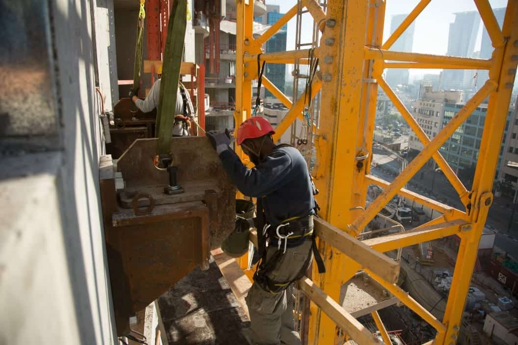 מגדלי אלון ב.ס.ר