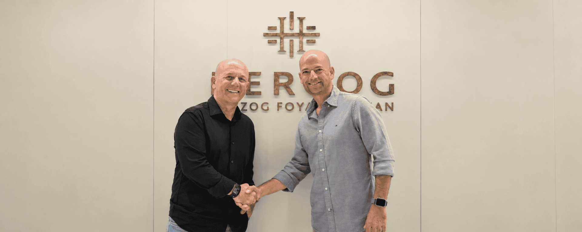 Aviv_Yaron_Handshake